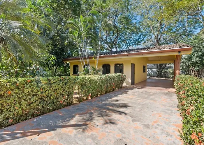 Holiday home 2-bedroom House With Pool Playa Flamingo